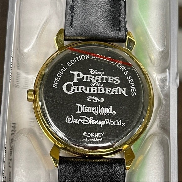 Walt Disney Pirates of the Caribbean Special Edition Sold Out Collectors Watch - Picture 4 of 15